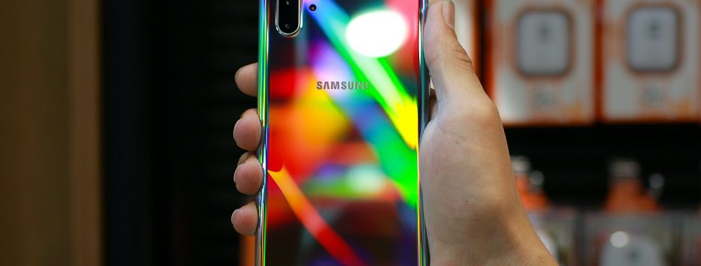 Samsung reste leader sur un marché des smartphones en repli