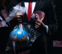 Le monde face à la corruption