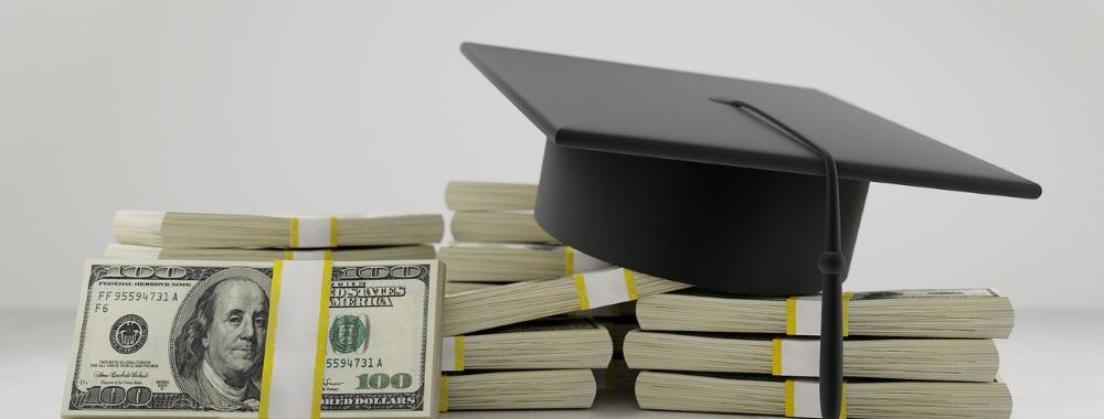 Parents, combien coûtent les études supérieures de vos enfants?