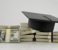 Parents, combien coûtent les études supérieures de vos enfants?