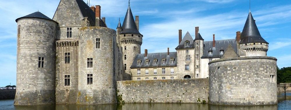 Douves économiques: développer et défendre les empires modernes