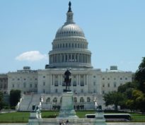 Offensive américaine sur les droits de douane: des bourses politiques à la mémoire plus longue