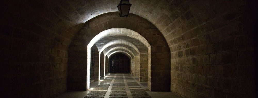 Taxes, Taux et Tensions: Le triptyque inquiétant