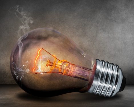 L&rsquo;IA va-t-elle faire exploser la demande d’électricité… et notre facture avec?