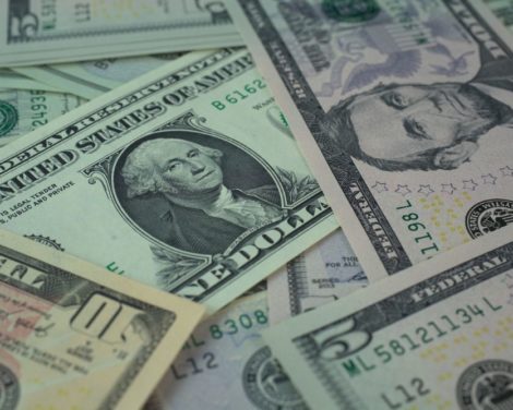 L’enquête sur Powell accentue la pression sur la Fed–implications pour l’or et le dollar