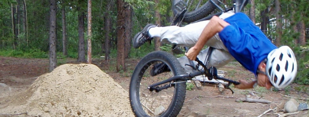 Plus tu pédales moins fort, moins tu avances plus vite