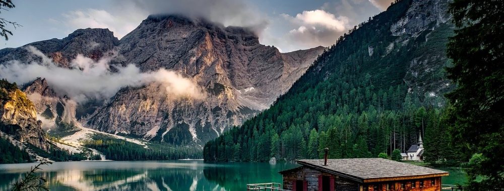 On s’accroche à ce qu’on peut pour ne pas glisser plus bas