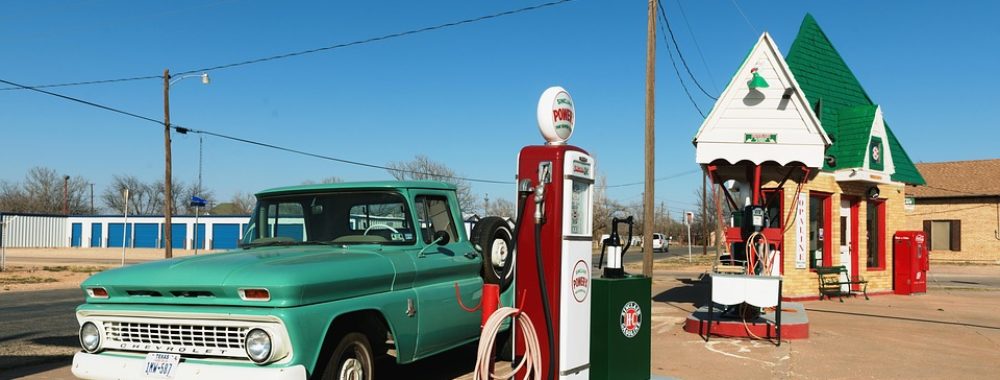 Et l’humain se rendit compte que le plein d’essence c’est plus cher avec le baril à 78$