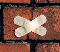 L’arrachage de sparadrap le plus long de l’histoire